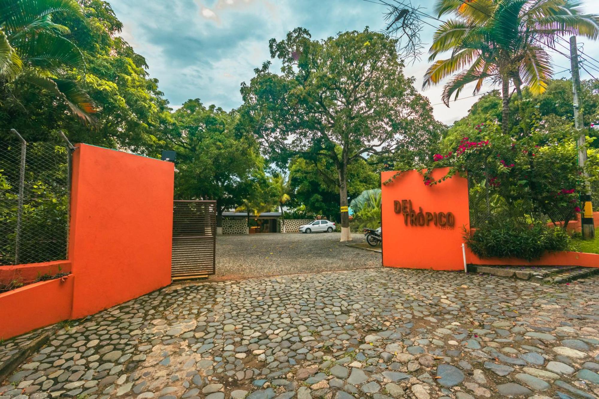 Del Tropico Hotel Sopetran Exteriér fotografie