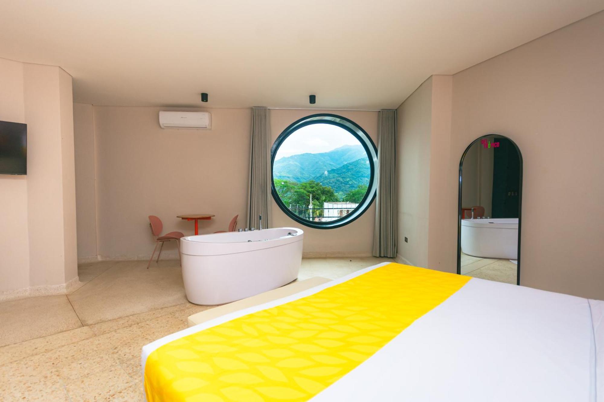 Del Tropico Hotel Sopetran Pokoj fotografie